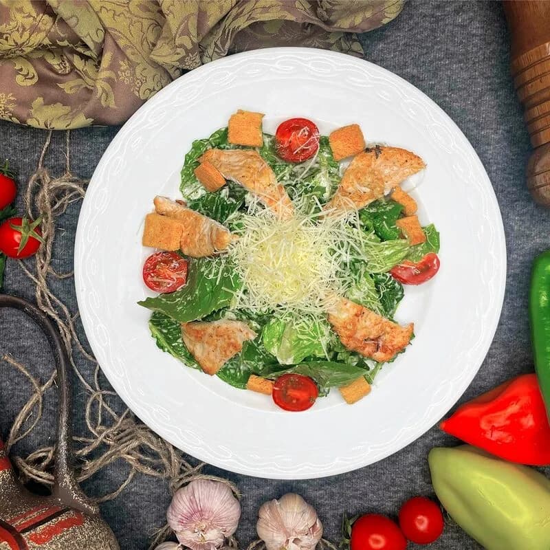 Цезарь с курицей